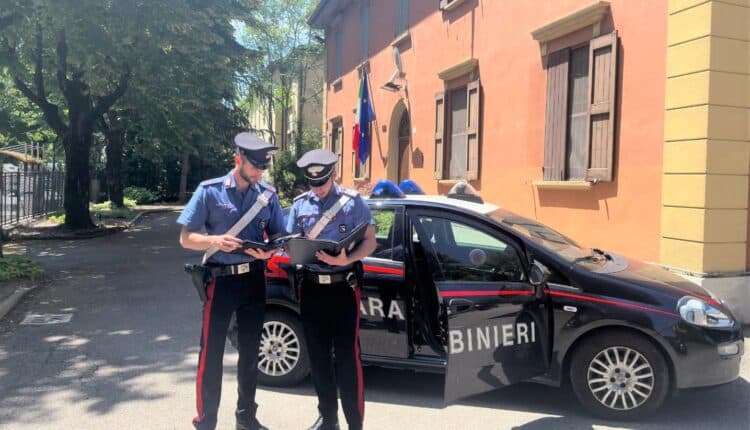 Granarolo dell'Emilia, rapina con coltello e passamontagna una tabaccheria: arrestato 25enne
