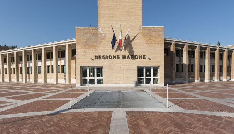 Marche: 11 milioni di Euro per finanziare l'ambito territoriale sociale per l'assistenza domiciliare domestica, l'assistenza educativa e l'integrazione scolastica