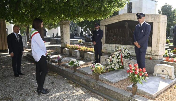 Albenga il ricordo del tragico incidente della motobarca "Annamaria" in cui persero la vita 44 bimbi 4