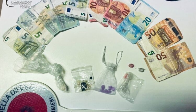 Comacchio: cocaina, hashish marijuana e ecstasy trovati dai Carabinieri nei luoghi interessati dalla vita notturna