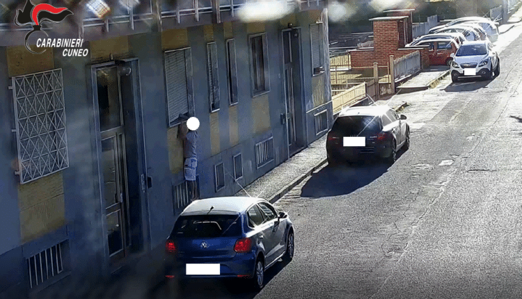 Cuneo, sconfitta una banda specializzata nello spaccio di crack: due arrestati