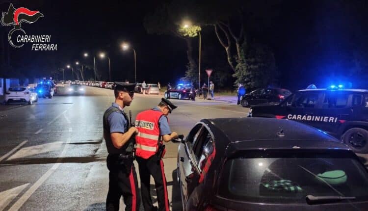 Comacchio, nel weekend della "notte rosa" intensificati i controlli dei Carabinieri: un arresto e tre denunce