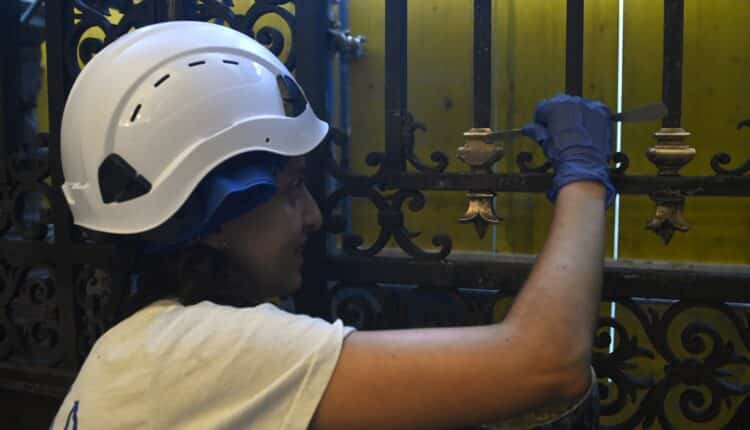 Milano: nuove tecniche all'avanguardia per il restauro della facciata di Palazzo Marino 4
