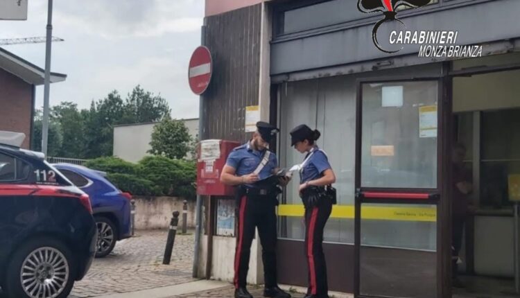 Arrestato ex Direttore di Ufficio Postale a Cesano Maderno, in provincia di Monza, per Peculato e Truffa.