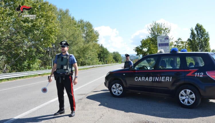 Forano: incendia l'auto del vicino di casa, denunciato dai Carabinieri.
