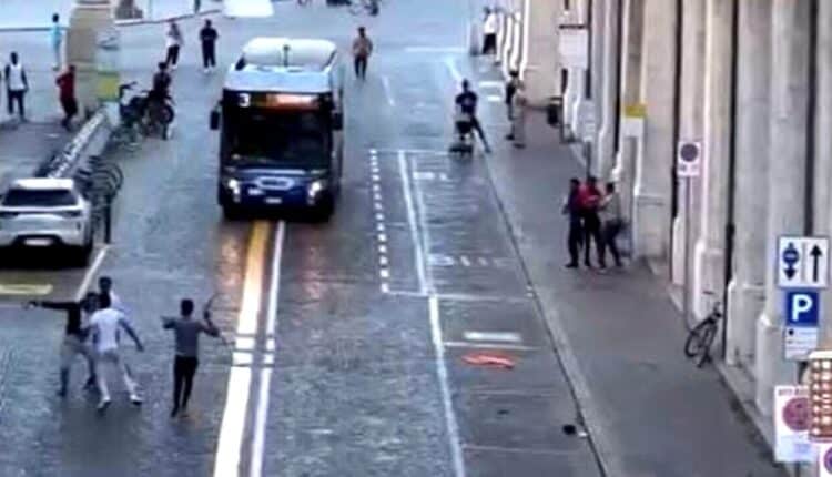 Forlì: spaccio e risse in corso Mazzini, espulso giovane cittadino pakistano.