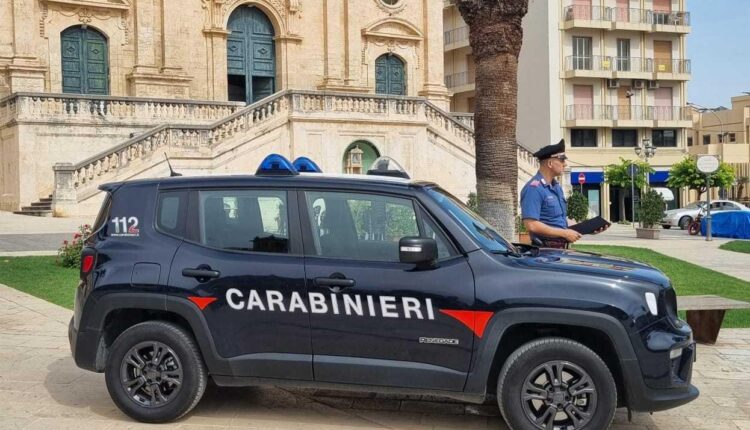 Ispica: tenta il furto ma viene prontamente fermato dai passanti. Uomo arrestato dai Carabinieri