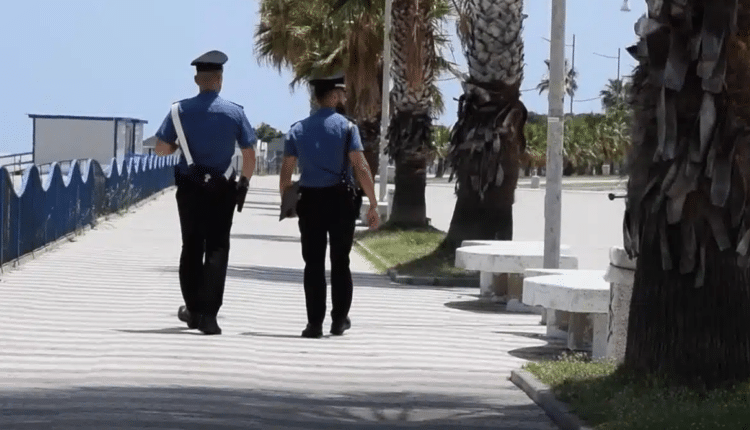 Marina di Ragusa: 15enne abusata mentre stava facendo il bagno al mare. Arrestato 31enne