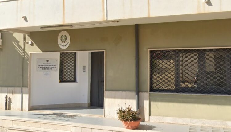 Balestrate, viola il divieto di avvicinamento e picchia il nuovo compagno dell'ex: arrestato 42enne