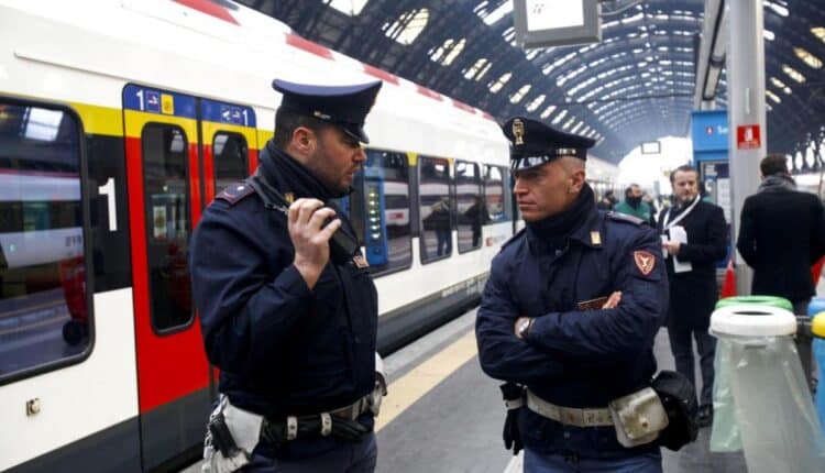 Milano: furti nella stazione Centrale, due arresti della Polizia di Stato.