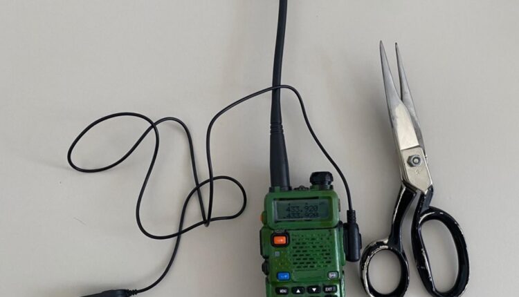 Milano: ruba all'interno dei veicoli utilizzando jammer, arrestato dalla Polizia di Stato.