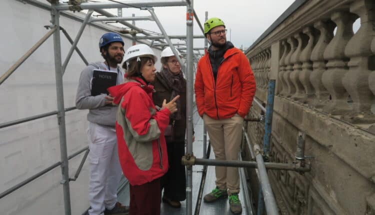 Milano: nuove tecniche all'avanguardia per il restauro della facciata di Palazzo Marino 7