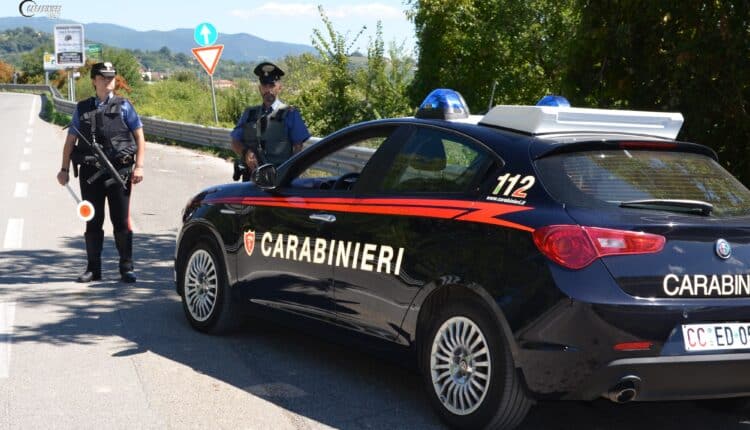 Passo Corese: i Carabinieri arrestano un uomo per violenza privata e lesioni personali in danno della madre e della compagna.