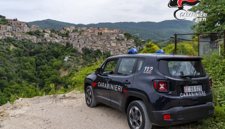 Poggio Moiano: i Carabinieri della Locale Stazione scoprono l'autore del furto di alcolici, bibite e carne in occasione dell'evento "infiorata del sacro cuore".