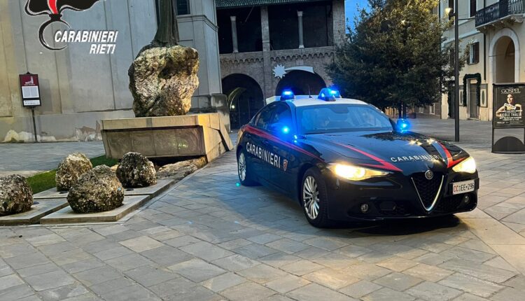 Rieti: i Carabinieri eseguono una misura cautelare per maltrattamenti in famiglia.