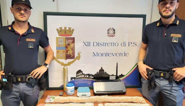 Roma: operazione antidroga della Polizia di Stato a Monteverde, rinvenuti e sequestrati quantitativi di cocaina, orologi di pregio ed un importo di oltre 18.000 euro.