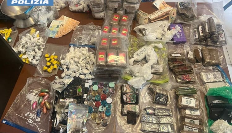 Roma: operazione antidroga della Polizia di Stato, arrestate 4 persone. 