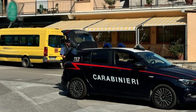 Costiera sorrentina e Capri. Guida senza patente e carrelli elettrici senza revisione: i controlli dei Carabinieri