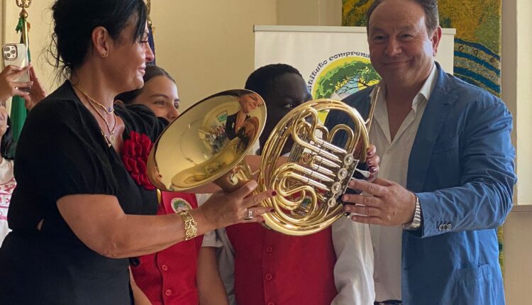 Donato Corno Francese all'Istituto di Castel Volturno in Memoria di Giò Giò Cutolo.