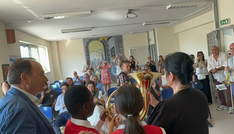 Donato Corno Francese all'Istituto di Castel Volturno in Memoria di Giò Giò Cutolo.