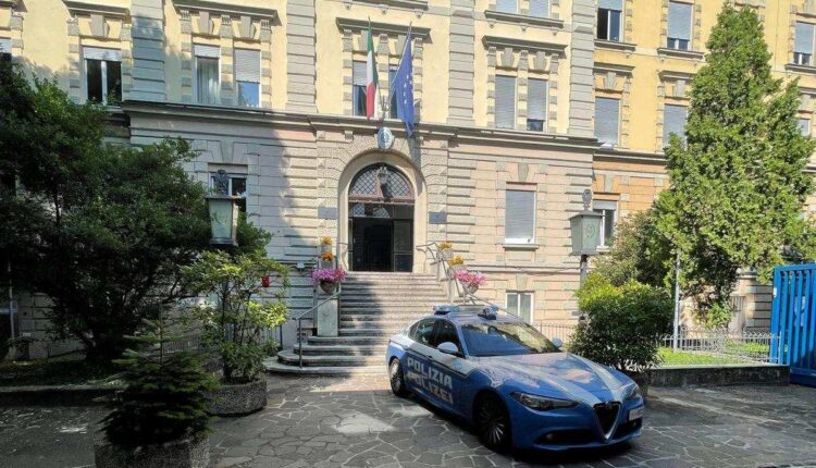 Bolzano: ruba cosmetici e profumi in vari negozi. 38enne pluripregiudicata arrestata