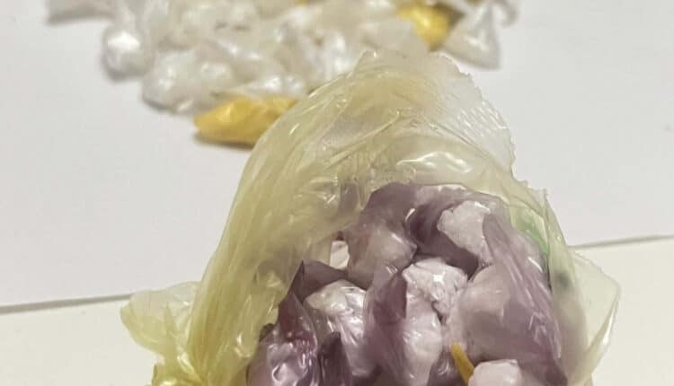 Roma, controlli antidroga: sequestrati oltre 5 kg di droga e arrestate 7 persone