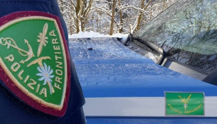 Como, condannato per tentato omicidio, evade e si nasconde in Svizzera: arrestato ed estradato 45enne albanese