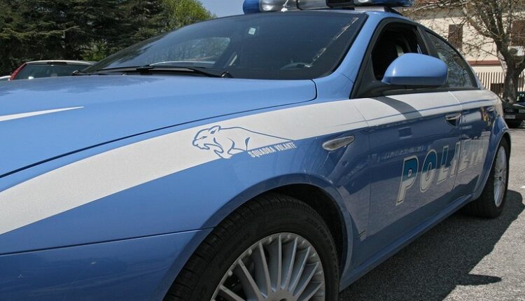 Gallarate, accusato di aver abusato di una studentessa: espulso un 24enne straniero