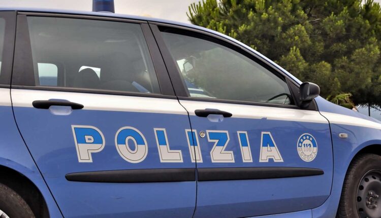 Rimini, tenta di uccidere un connazionale: giovane arrestato dalla Polizia di Stato