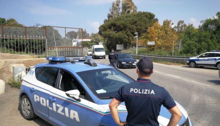 Modena: circola con la patente contrafatta. Quella vera era già stata sospesa per varie infrazioni. 41enne denunciato dalla Polizia