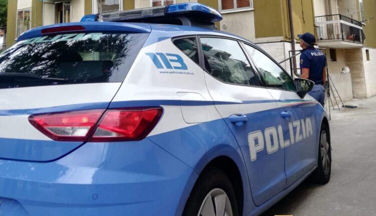 Genova: uomo con divieto di dimora nella regione, ruba una carta di credito. Arrestato 34enne