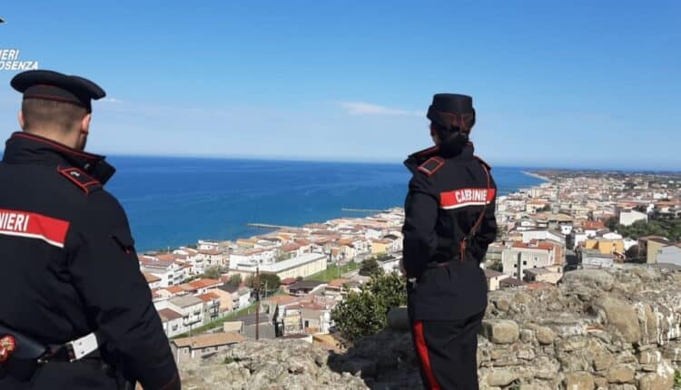 Corigliano Rossano: un pericoloso pregiudicato campano ha tentato di eludere la sua identificazione con un documento falso. Arrestato 40enne