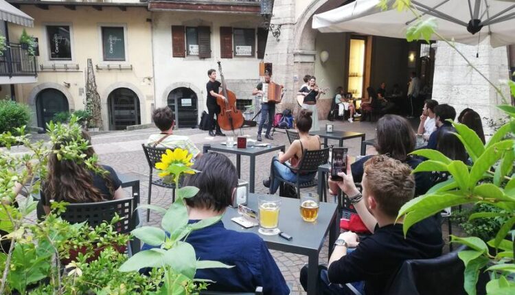 Trento, torna l'evento "Arte in Bottega": dal 6 al 18 settembre 24 formazioni di artisti si esibiranno in un totale di 48 performance