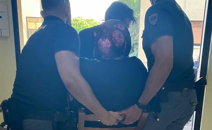 Brindisi: salvati due anziani da un incendio della loro casa.