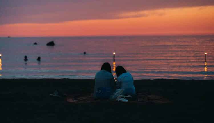 Pesaro: "Candele sotto le stelle" I 10Km di spiaggia da Pesaro a Gabicce, passando per Gradara, si illuminano della magia di 20 quintali di candele nella notte di San Lorenzo6