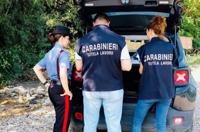 Codigoro: controlli dei Carabinieri per contrastare il caporalato, due denunce e sospesa una attività che impiegava lavoratori stranieri in nero.