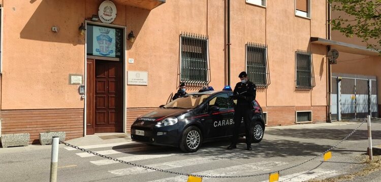 Cremona: i Carabinieri della Stazione di Cremona hanno eseguito un’ordinanza di custodia cautelare in carcere per atti persecutori nei confronti della moglie.
