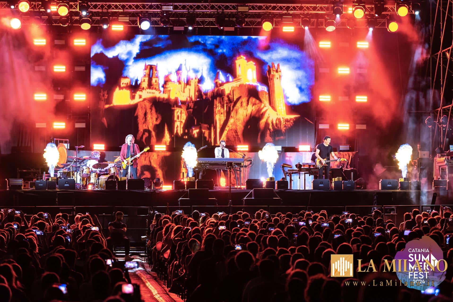 Catania: sono state un enorme successo le due date dei Pooh durante il "Catania Summer Fest 2024", hanno registrato il tutto esaurito