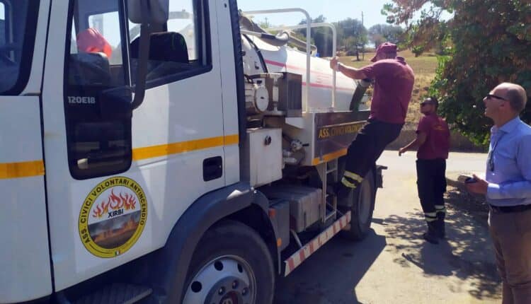 Caltanissetta: operazione "Fontanelle" per fornire 68 mila litri di acqua a più di 100 utenze che da decine di giorni sono a secco a causa della crisi idrica