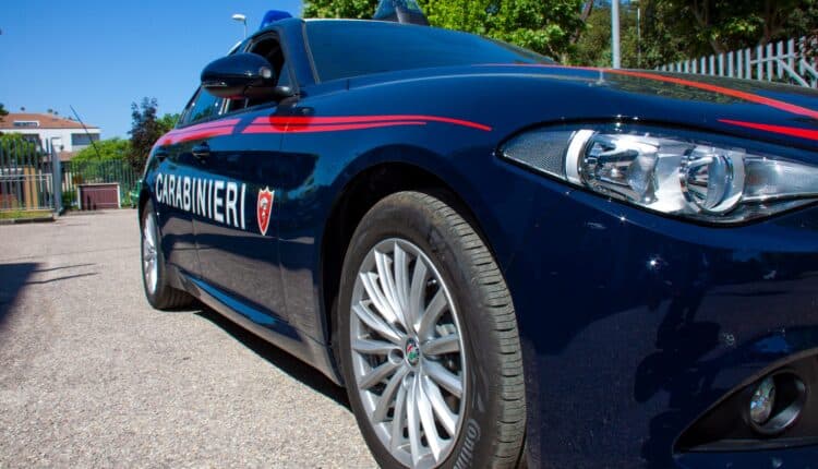 Bastia Umbra: molesta e palpeggia due donne nel parco, 30enne denunciato dai Carabinieri