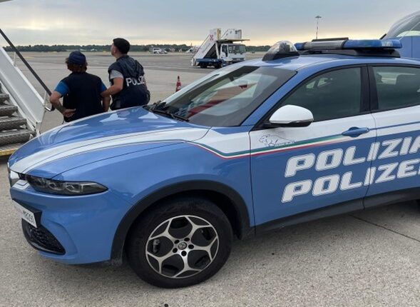 Bolzano: 42enne protagonista di violenza fisica e morale, minacce di morte e maltrattamenti di vario genere ai danni della moglie è stato espulso dal Paese