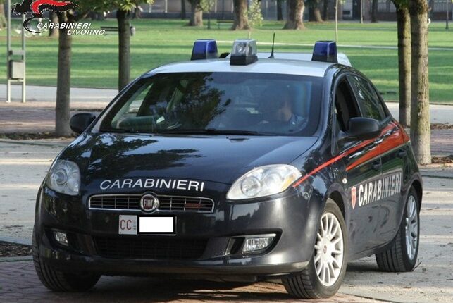 Livorno: esce da un supermercato senza pagare nulla. Denunciata 30enne