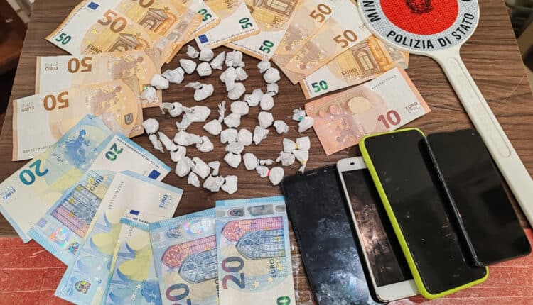 Roma: lotta allo spaccio di droga nella capitale. Sequestrati oltre 4,5 kg di droga e arrestate 10 persone