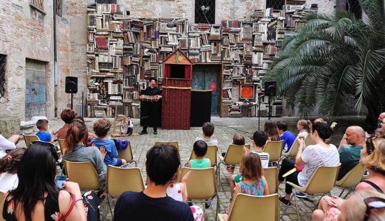 Pesaro: manca sempre meno a "La 1/2 Notte Bianca dei Bambini" 2024. Venerdì 30 e Sabato 31 sono state organizzate numerose attività a misura di bambino in giro per la città2