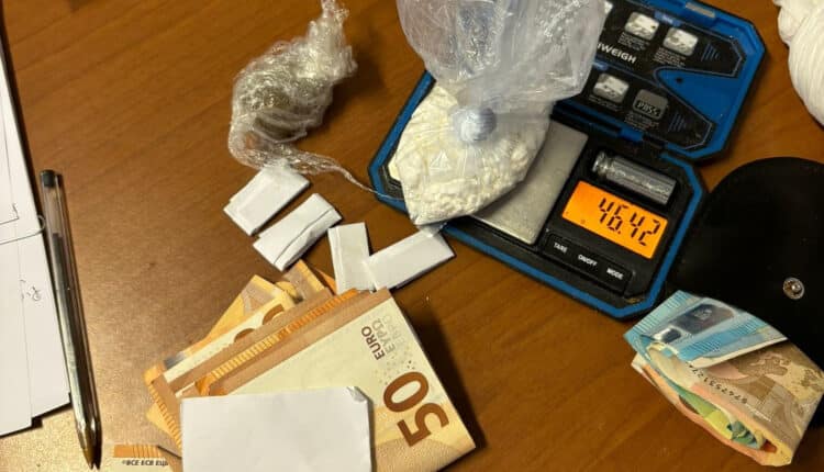 Roma: nove persone assicurate alla giustizia da parte della Polizia di Stato per reati legati gli stupefacenti.