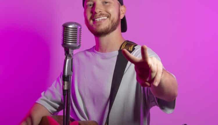 66° Festival di Castrocaro Voci Nuove Volti Nuovi 2024: annunciati i dieci finalisti selezionati dal celebre direttore d'orchestra Beppe Vessicchio e dall'autore Salvatore Mineo6