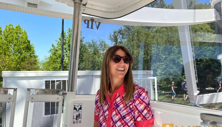 Varese: alla Schiranna è arrivata la ruota panoramica con le cabine che saliranno a sfioro sull'acqua 3