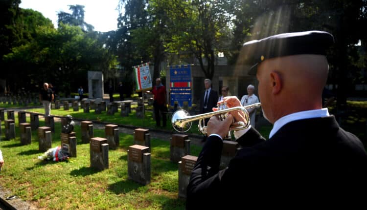 Milano: 80° anniversario dell'eccidio di Piazzale Loreto, l'omaggio ai 15 partigiani uccisi19