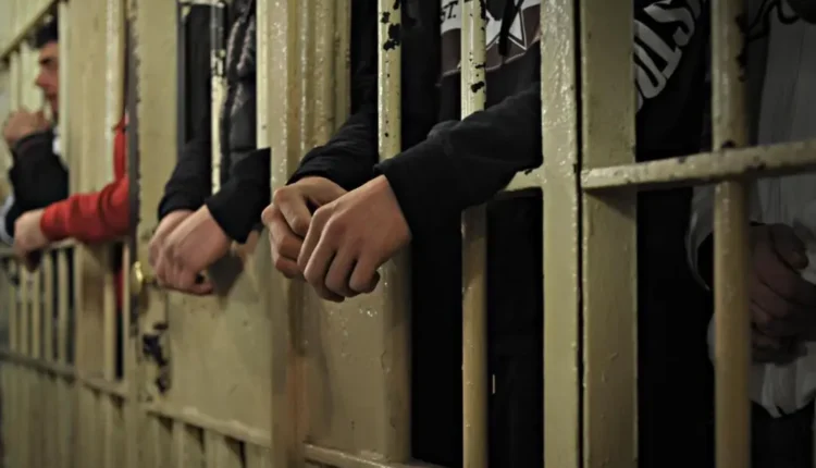 La Camera ha approvato definitivamente il decreto carceri con 153 voti favorevoli e 89 contrari.