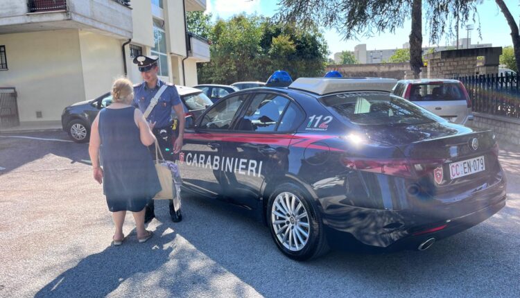 Spoleto: si finge appartenente alle forze dell'ordine per truffare due anziani e farsi consegnare un'ingente quantità di denaro. Denunciato 21enne